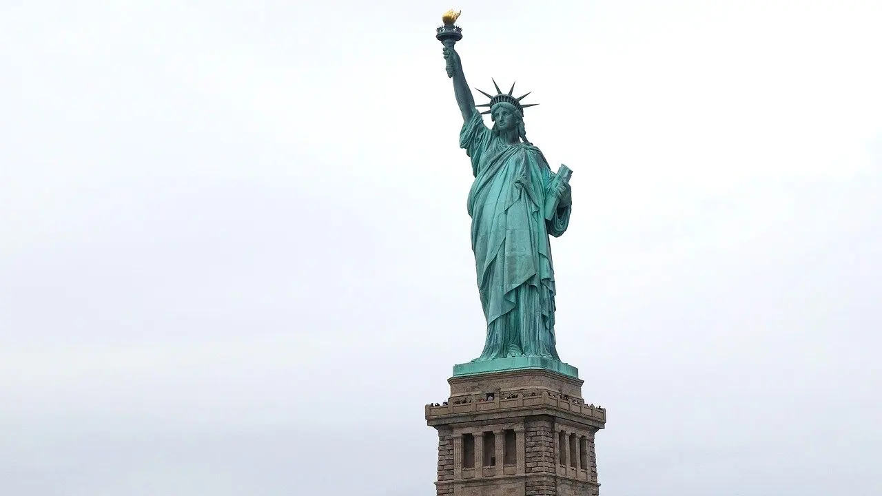 fun facts about the statue of liberty
